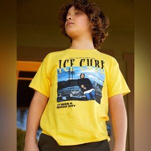 Ice Cube T-shirt youth medium med M yellow it was a Good Day graphic tee kids​